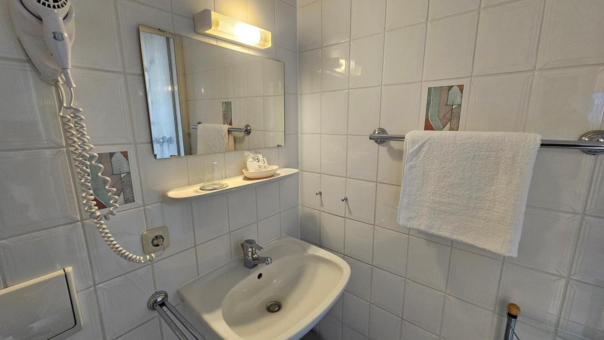 Pension Weisse Rose, Parkplatz, Fruehstueck, Wlan, Zentral Bad Elster Zewnętrze zdjęcie