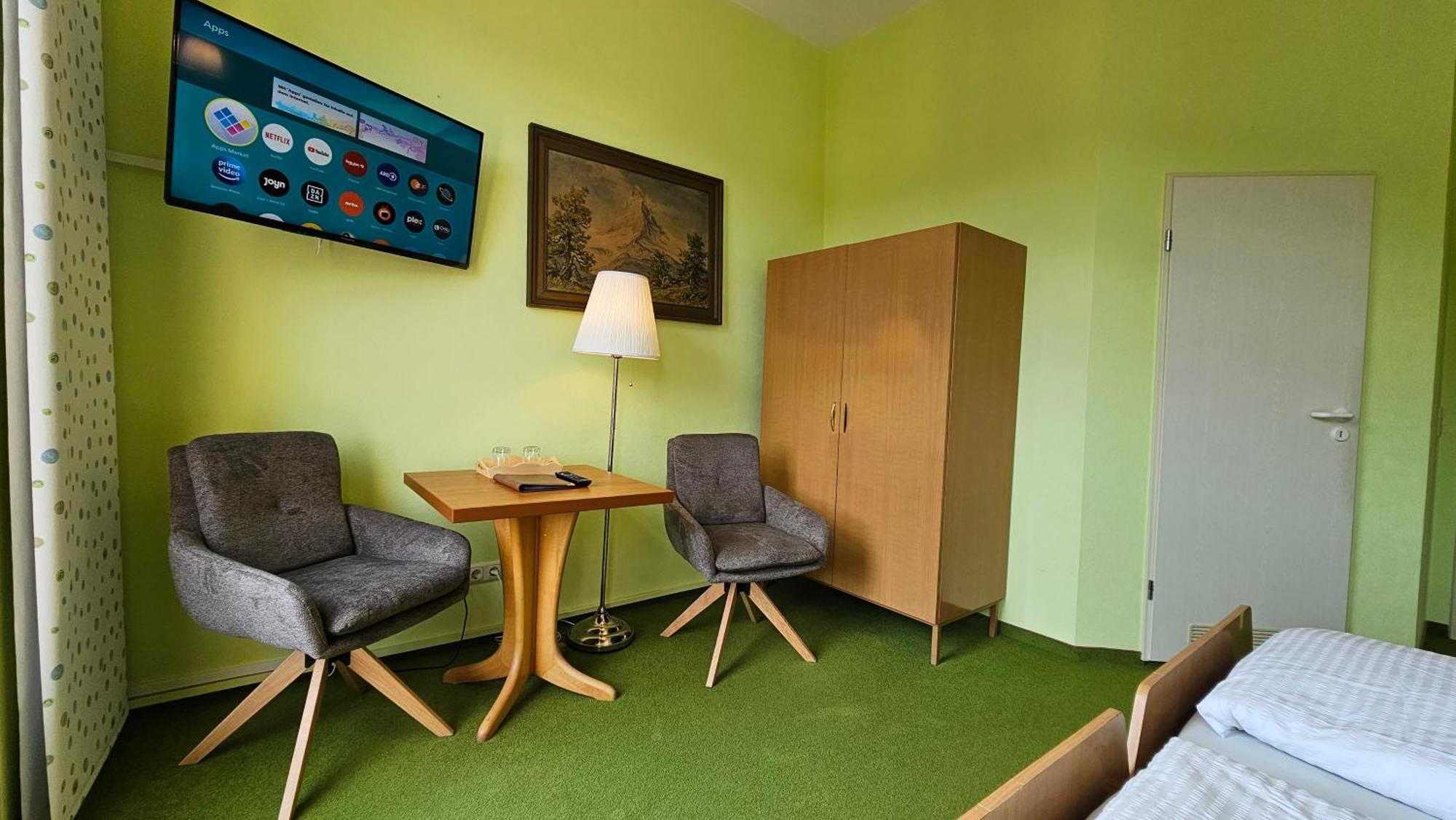 Pension Weisse Rose, Parkplatz, Fruehstueck, Wlan, Zentral Bad Elster Zewnętrze zdjęcie